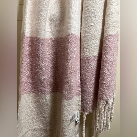 Gentle Fawn Cozy Scarf - Picture 3 of 8